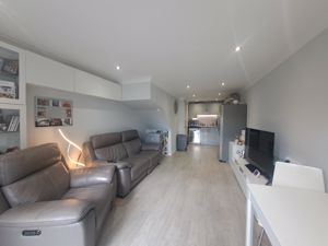 Lounge- click for photo gallery